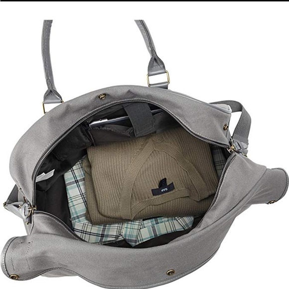 bugatti Canvas Duffle Bag - Picture 4 of 7